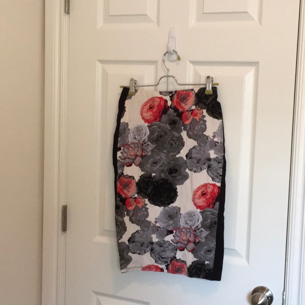 Stretchable Flower Skirt